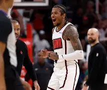 九游体育下载-法师唱诵赞佛偈