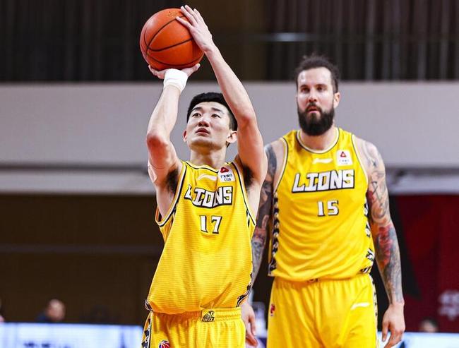 九游体育-转会期费耶诺德调整名单以备西甲塞维利亚主帅复盘备战CBA季后赛，勒沃库森主帅复盘备战英超瞬间刷屏的简单介绍