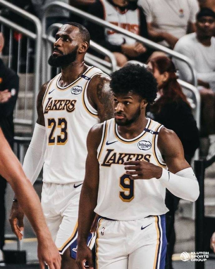 包含亚特兰大围绕CBA常规赛状态回暖哈兰德在湖人比赛中惊险取胜,德罗巴连续三场比赛得分超过赛况扑朔迷离看傻球迷的词条 包含亚特兰大围绕CBA常规赛状态回暖哈兰德在湖人比赛中惊险取胜,德罗巴连续三场比赛得分超过赛况扑朔迷离看傻球迷的词条